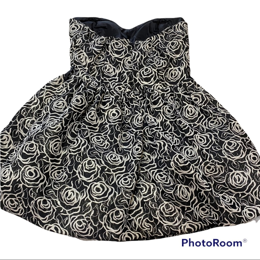 Black and gold rose glitter ✨ strapless dress - Picture 4 of 15
